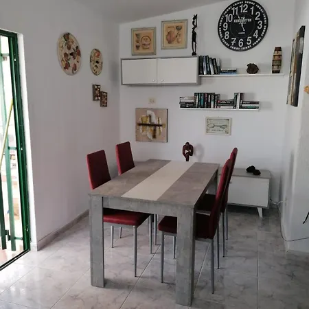 Avenna House In Costa Del Silencio