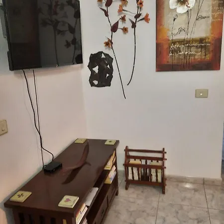 Avenna House In Costa Del Silencio 阿罗纳